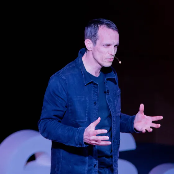 Portrait de Vincent Doumeizel
